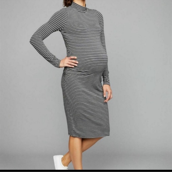 A pea In The Pod Gray Striped Maternity Dress Size Medium Ruching On Waist - Picture 1 of 12
